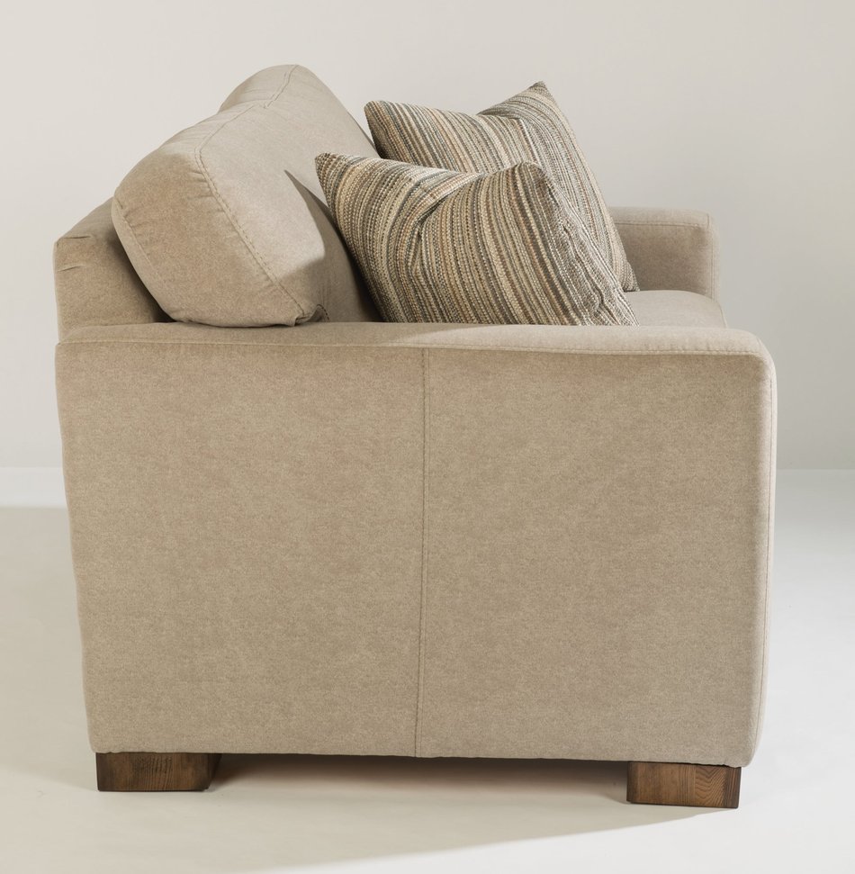 Bryant Loveseat