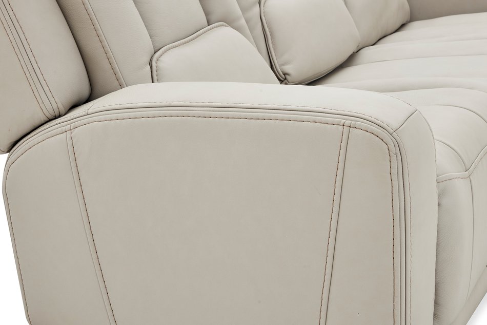 Jet Set Power Reclining Sofa with Sound