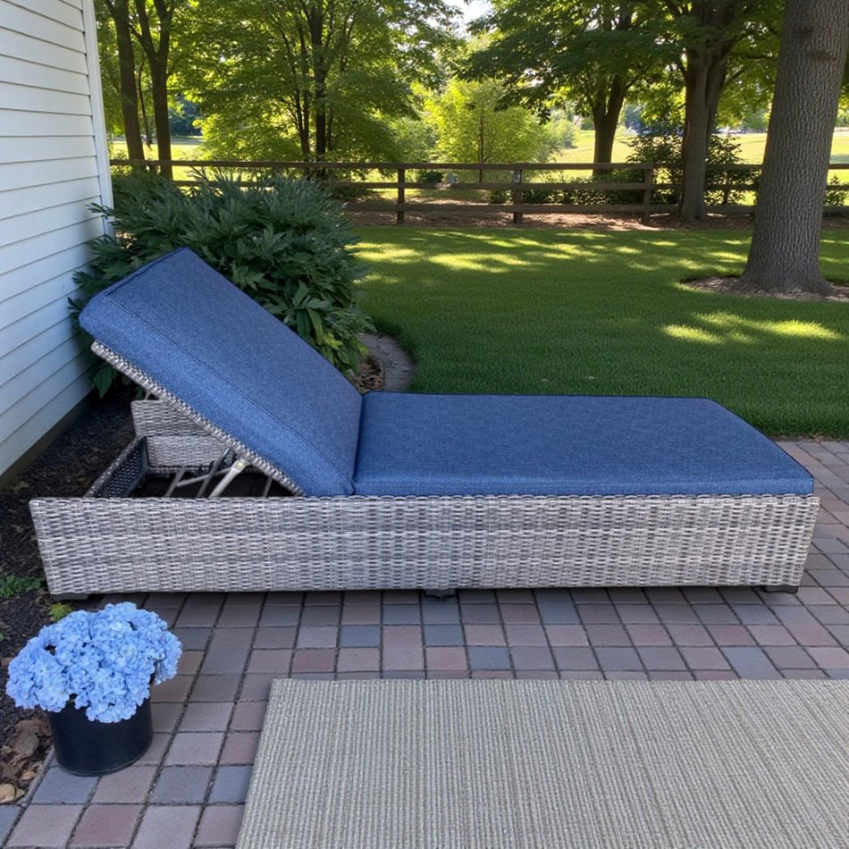 Essex Outdoor Chaise Lounge