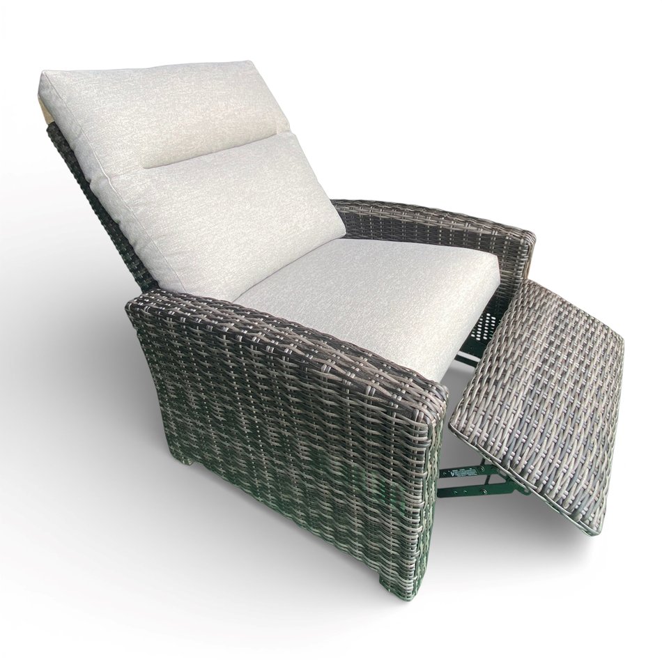 Como Outdoor Recliner
