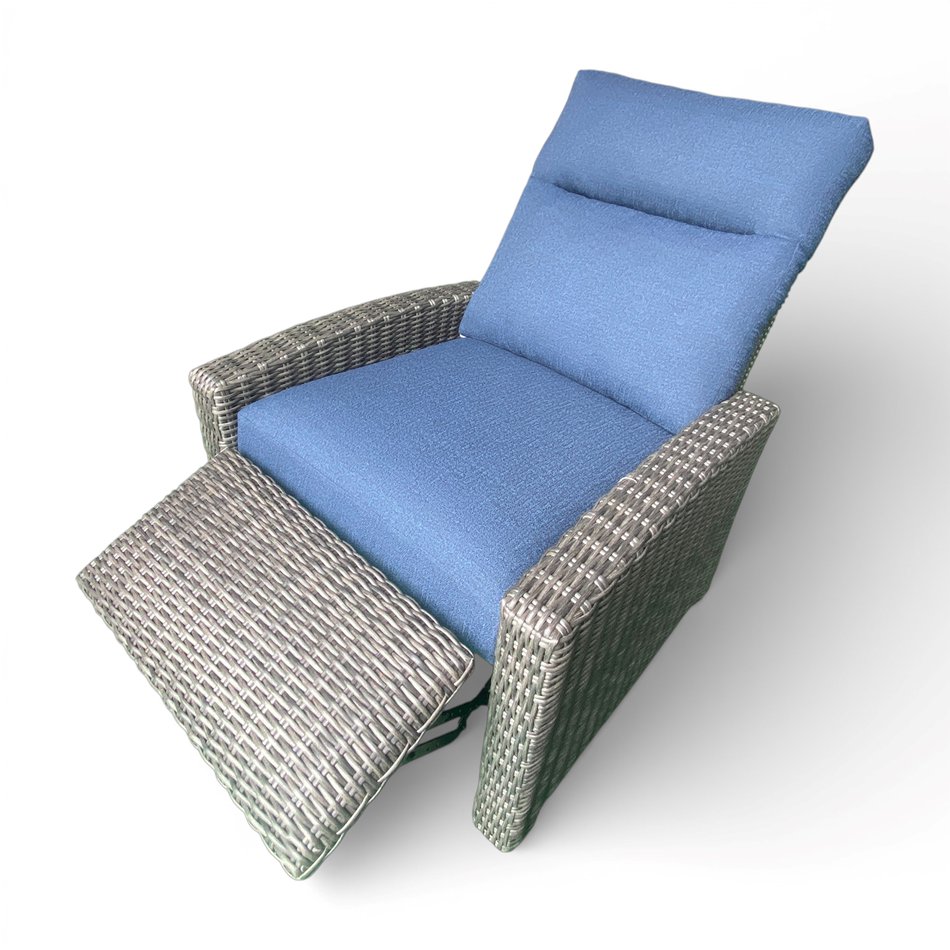 Como Outdoor Recliner