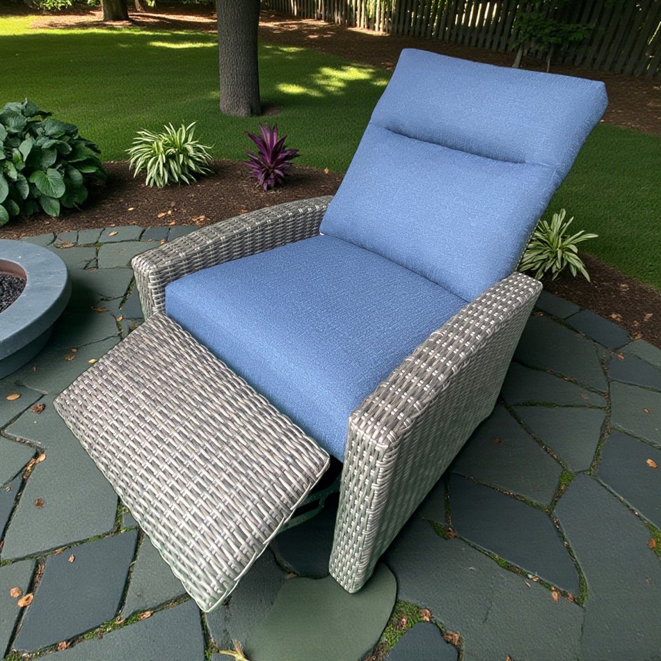 Como Outdoor Recliner