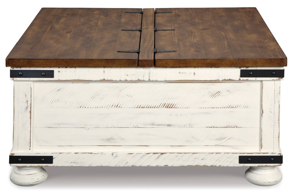 Wystfield Cocktail Table
