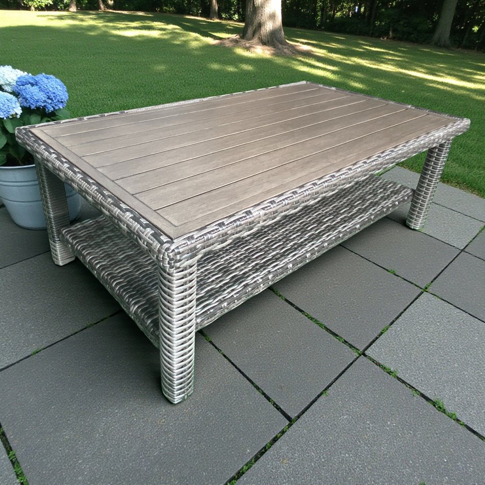 Como Outdoor Cocktail Table
