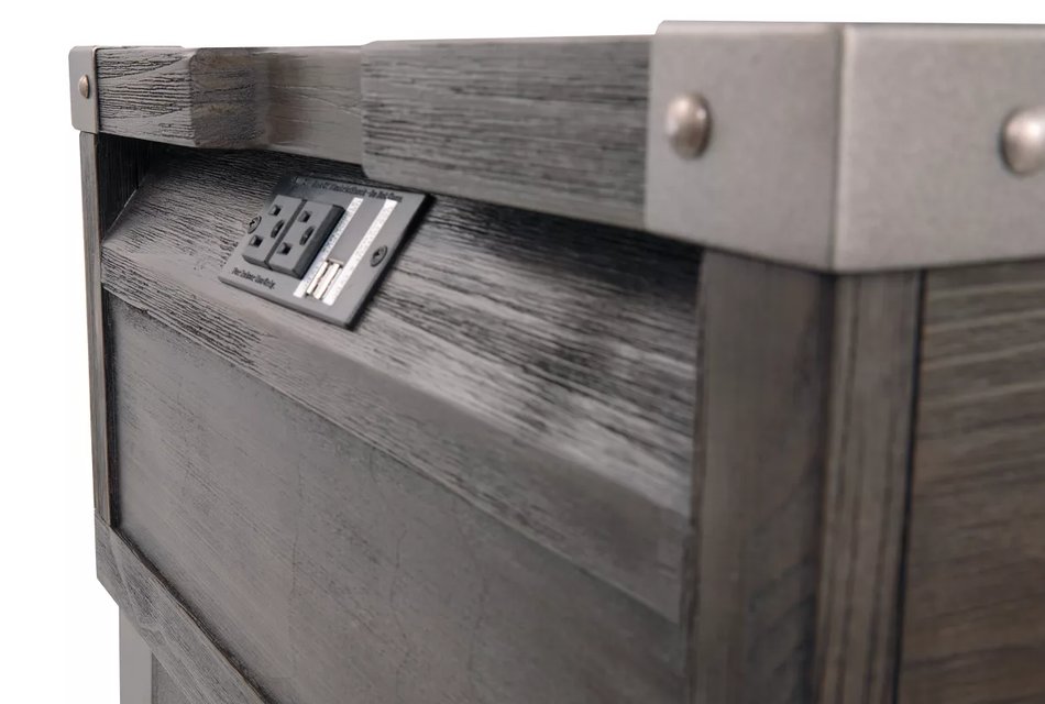 Todoe End Table