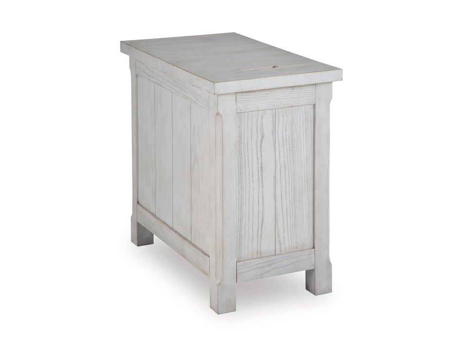 Robbinsdale Chairside Table