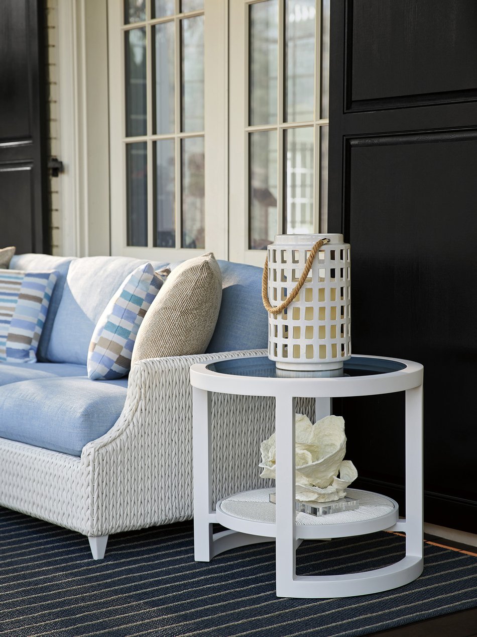 Ocean Breeze Prominade Accent Table