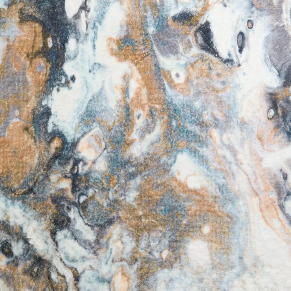 Kikiamo Area Rug