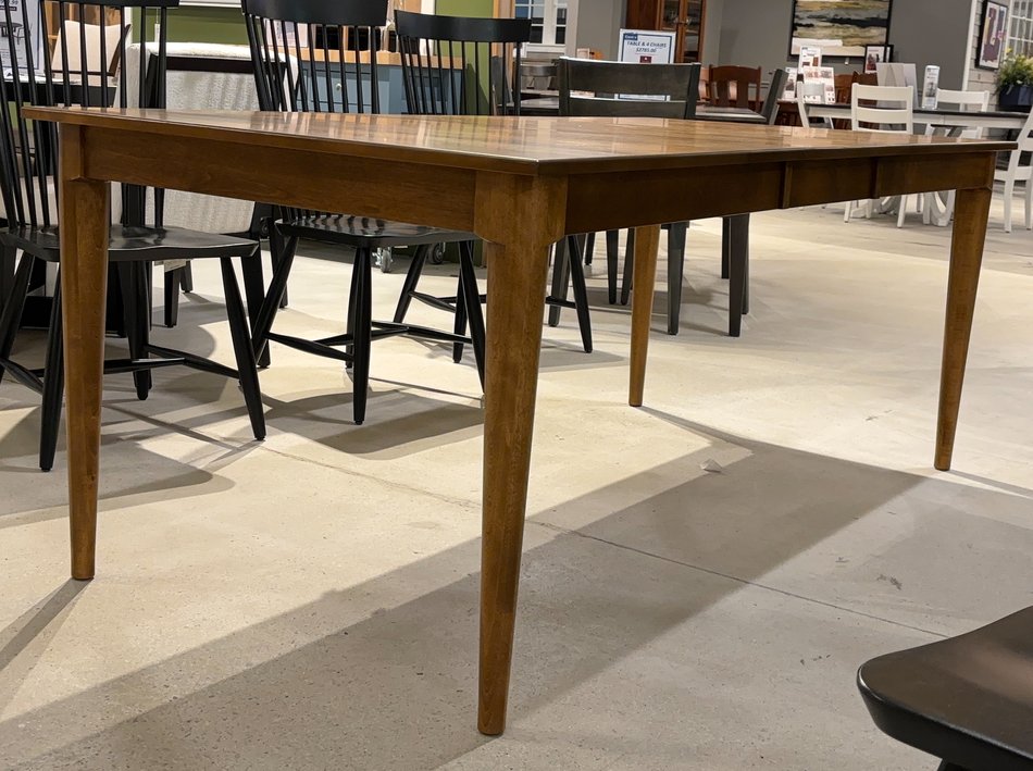 Agatha Table