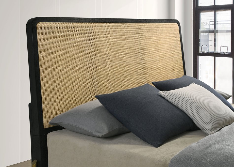 Queen Bed