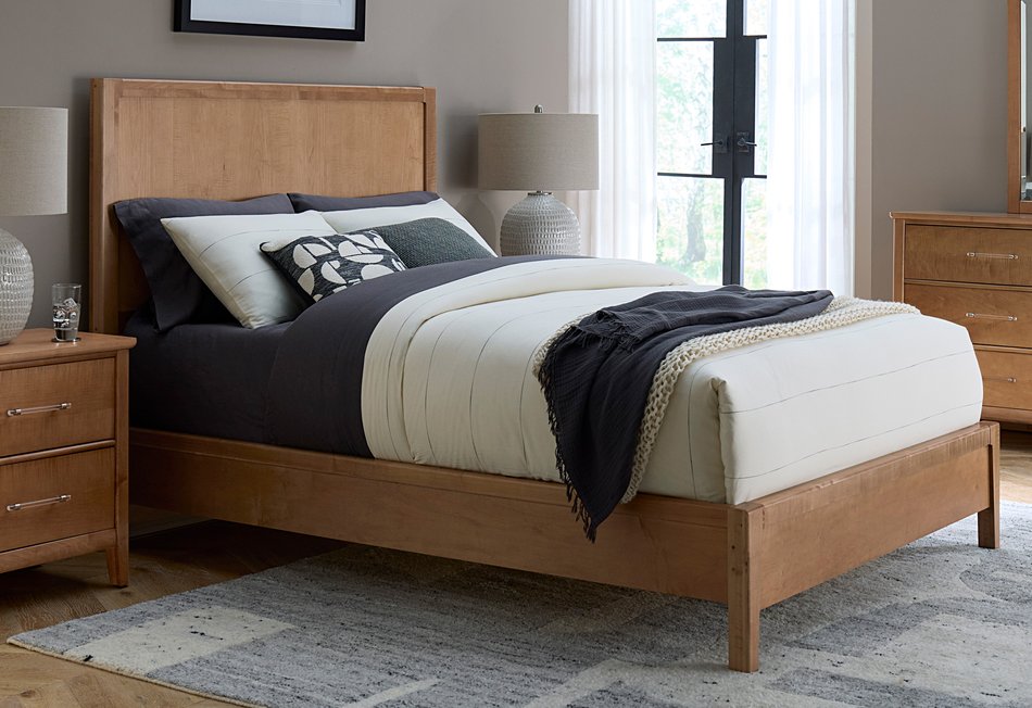 NordHaven King Panel Bed