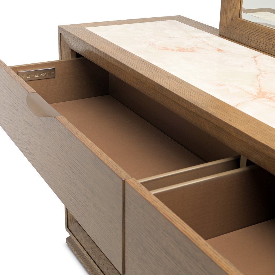 Portrait Dresser